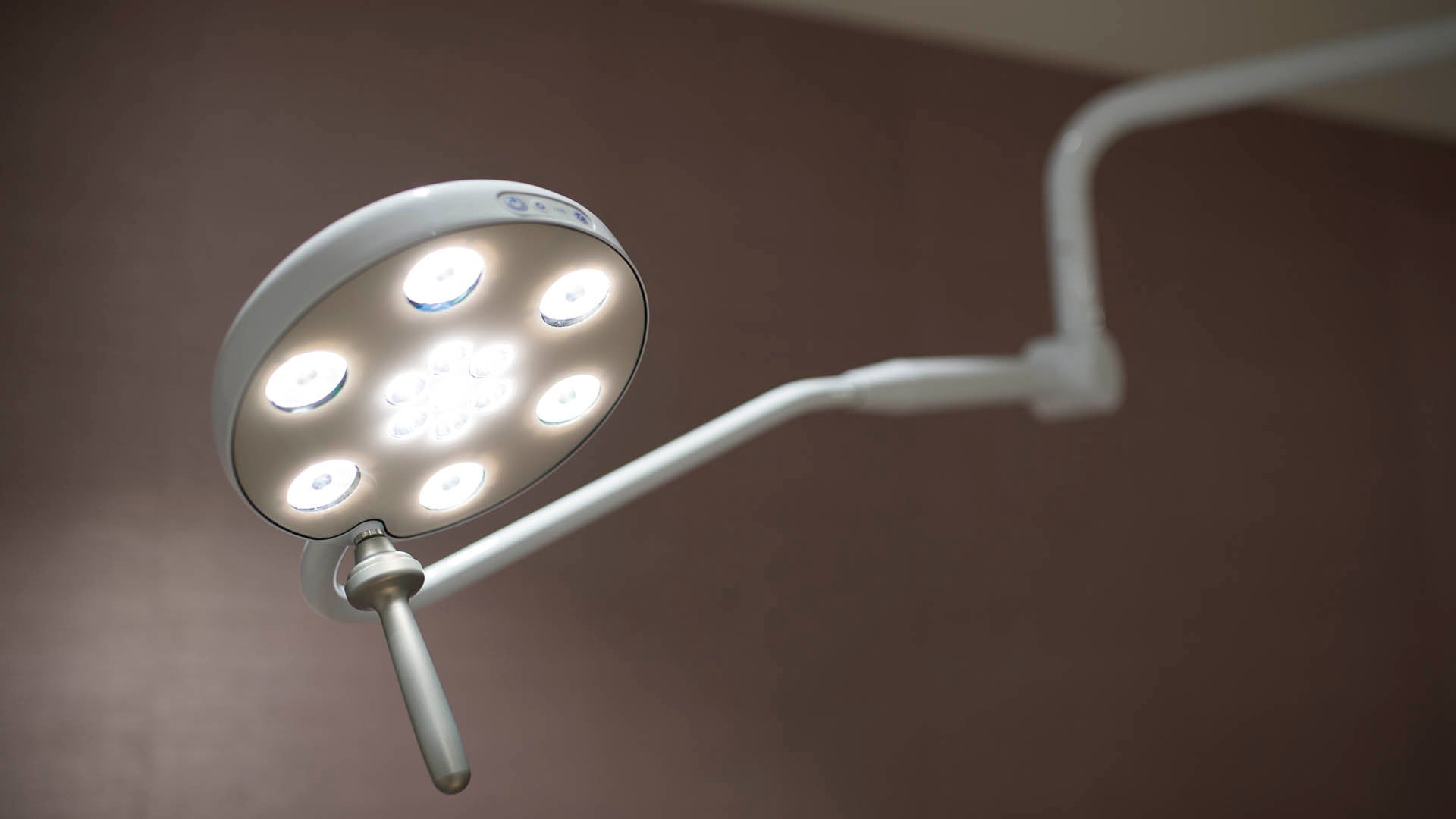 Planet Lighting Phantom Minor Procedure Light